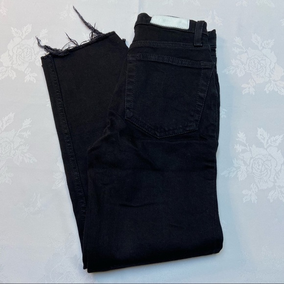 Re/Done Originals high-rise stovepipe jet black raw hem denim jeans size 24 - Picture 6 of 15